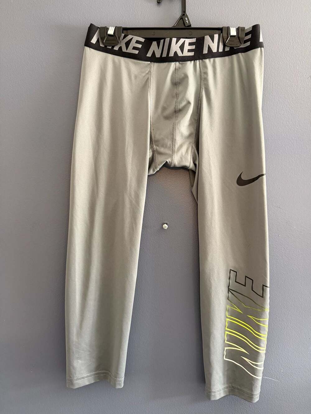 Nike Pro Dri-FIT Boys Training Compression Tights Gray XL